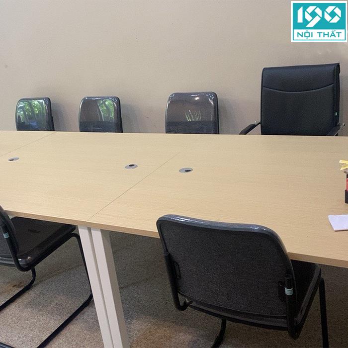 Tư vấn chọn bàn làm việc phù hợp cho nhân viên văn phòng