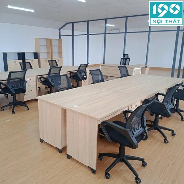 Tư vấn lựa chọn bàn làm việc gỗ công nghiệp giá rẻ